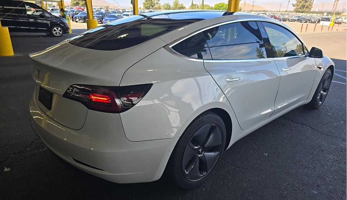 tesla model 3 2020 5YJ3E1EA2LF613782 image tesla model 3 2020 5YJ3E1EA2LF613782 image
